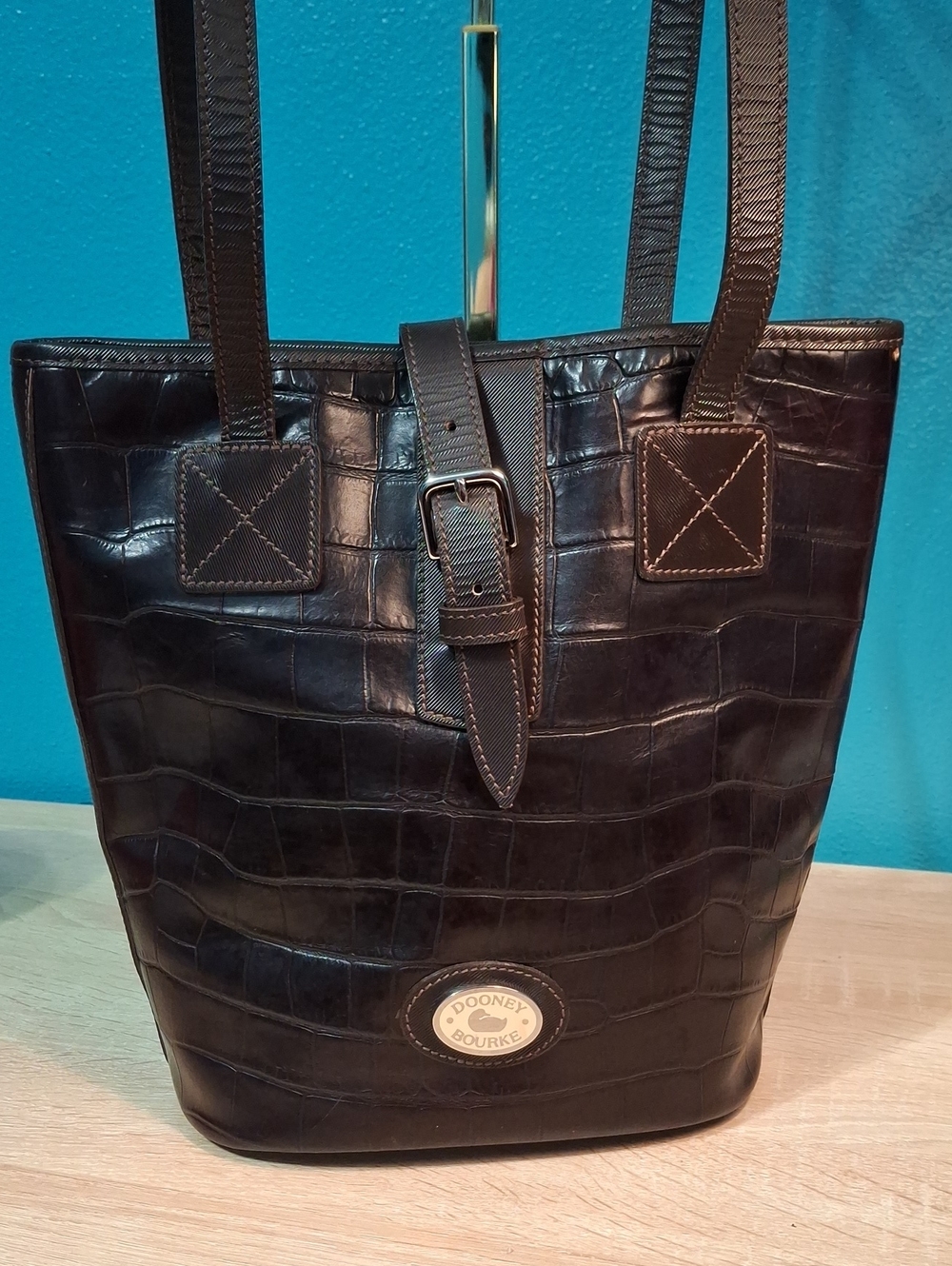 Dooney & Bourke North/South Dark Espressp Croc-Embossed Leather Tote Vintage